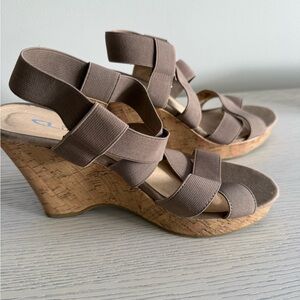 Chinese Laundry Taupe Wedge Sandals